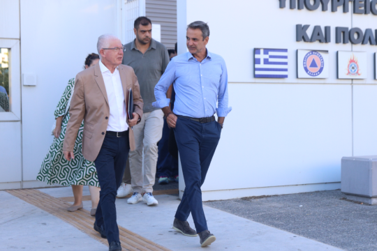 Μητσοτάκης - Μαρινάκης μετά τη διυπουργική για την πυρκαγιά στη ΒΑ Αττική
